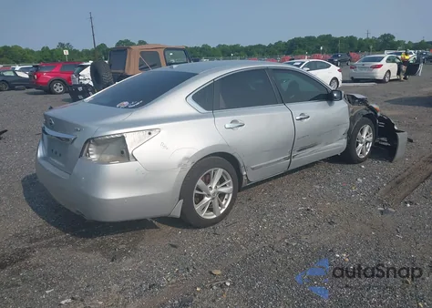 2015 Nissan Altima 2.5 Sv из США, поврежденный, VIN 1N4AL3AP7FC274303